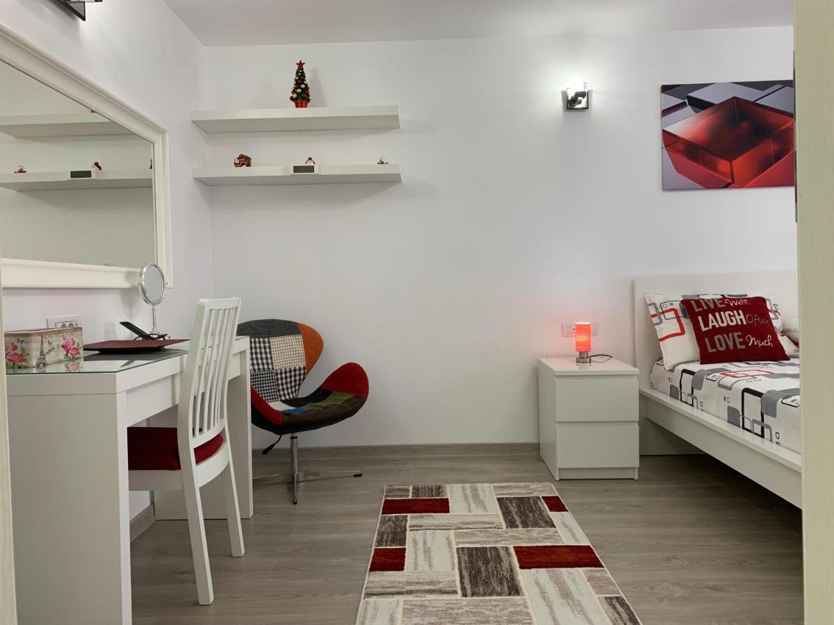 Mery Apartment Галац Экстерьер фото