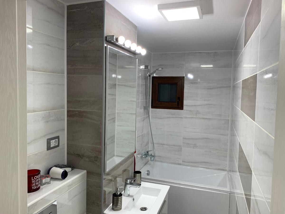 Mery Apartment Галац Экстерьер фото