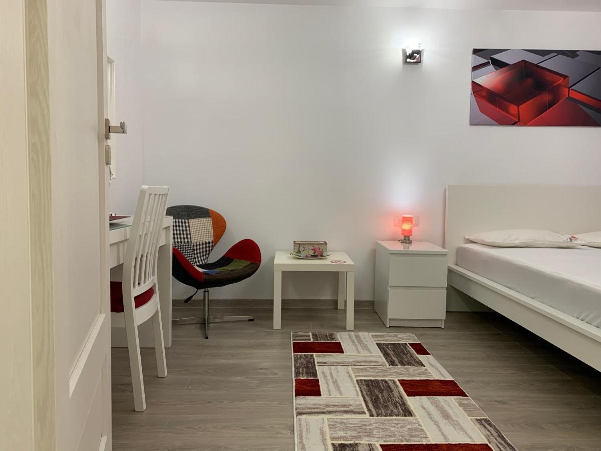 Mery Apartment Галац Экстерьер фото