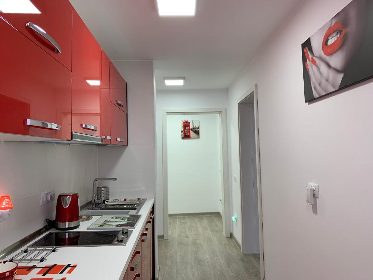 Mery Apartment Галац Экстерьер фото