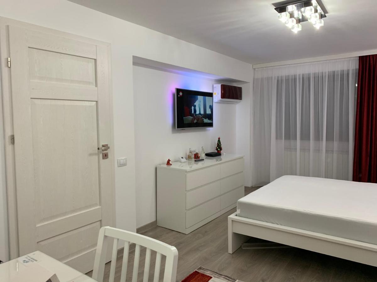 Mery Apartment Галац Экстерьер фото